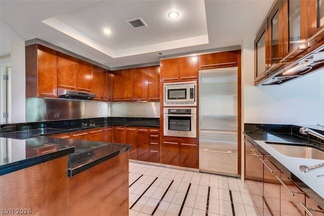 Building Photo - 2700 Las Vegas Blvd S