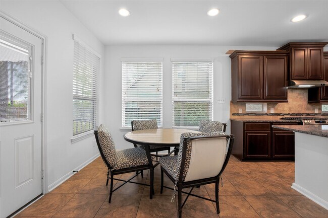 Building Photo - 74 N Whistling Swan Pl