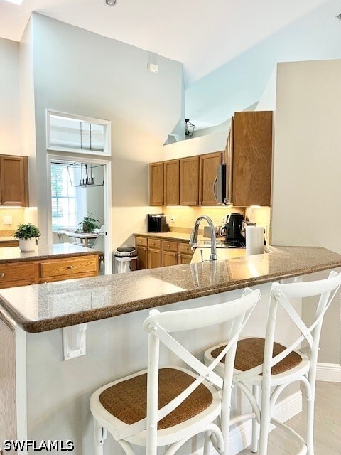 Building Photo - 6564 Chestnut Cir