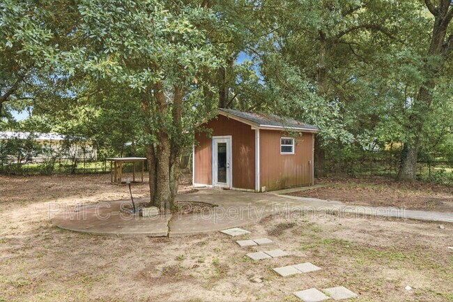 Building Photo - 225 N Madison Dr