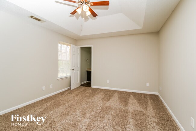 Building Photo - 115 Kendall Ln