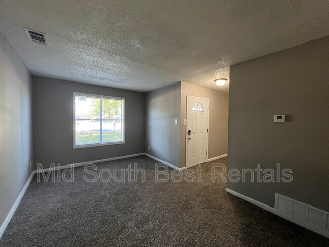 Building Photo - 4034 Knight Arnold Rd