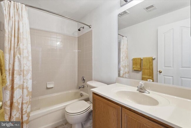 Building Photo - 8863 Flatbush Ct
