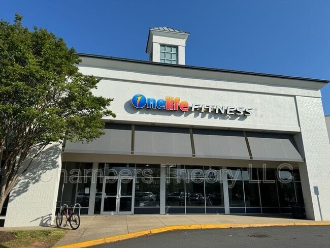 Building Photo - 46342 Summerhill Pl