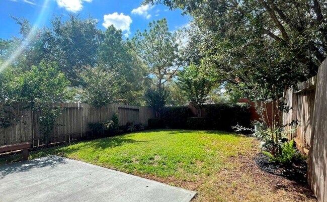 Building Photo - 25274 Finchgrove Ln