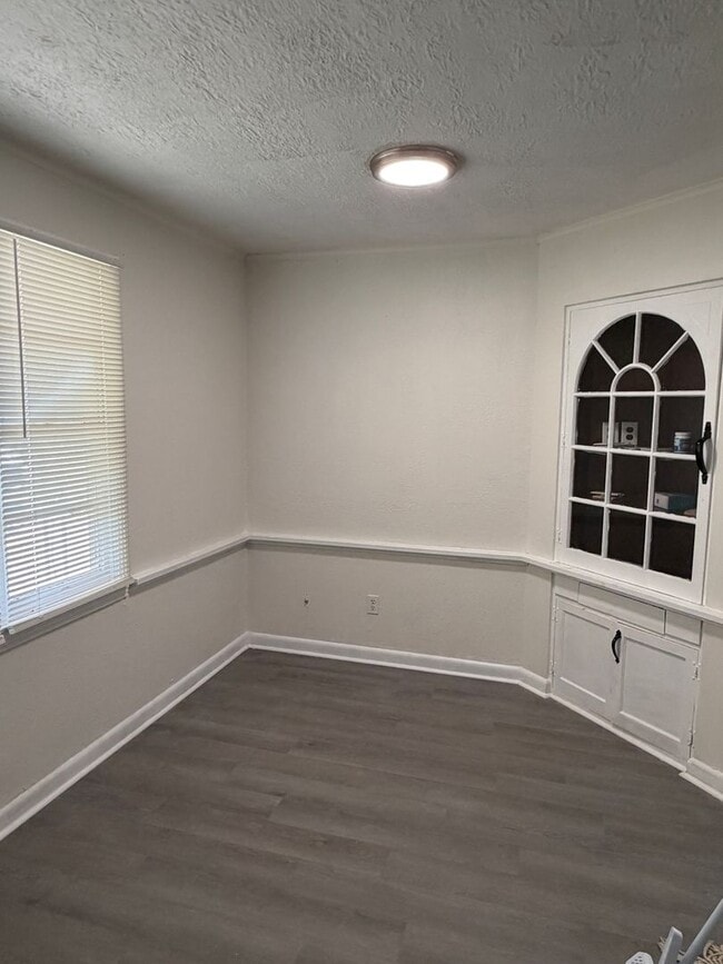 Building Photo - 3628 Sumner St