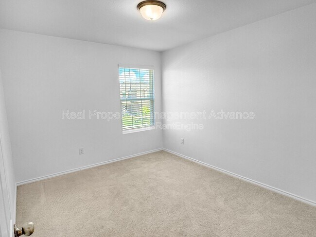 Building Photo - 846 Breakwater Dr