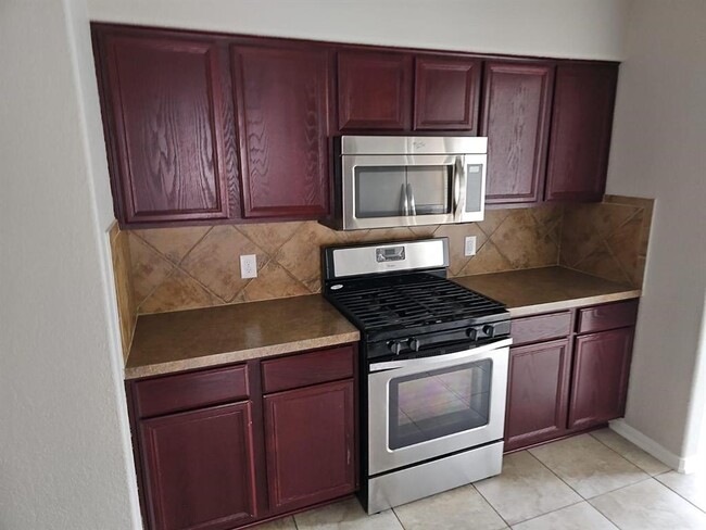 Building Photo - 5003 Colony Hurst Trail