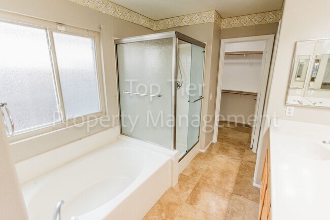 Building Photo - Beautiful 4 bed / 2 bath / 1,708 sqft Single Story Home in Rio Vista community of Oceanside