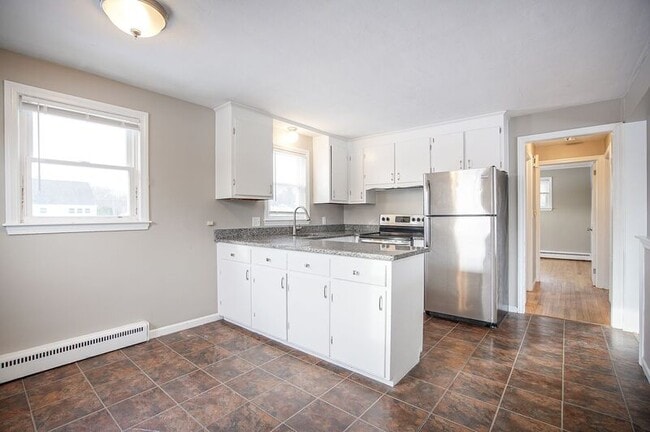 Building Photo - 27 Campbell Dr