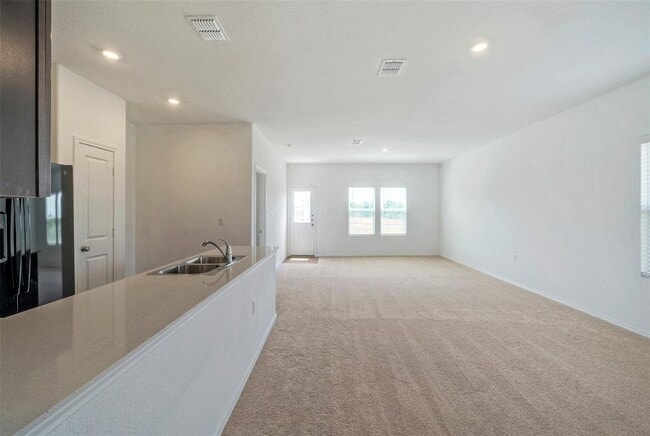 Building Photo - 14405 Nini Cv
