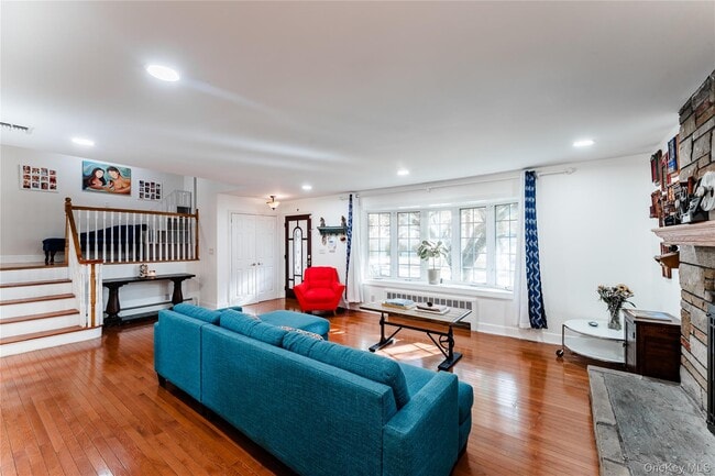 Building Photo - 575 Cornwell Ave