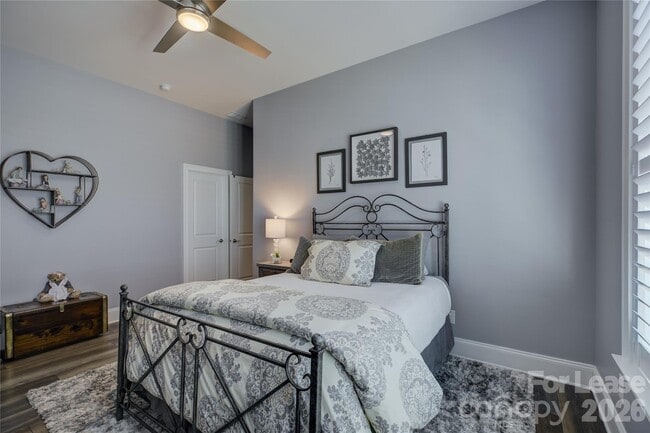 Building Photo - 82132 Standing Oak Dr