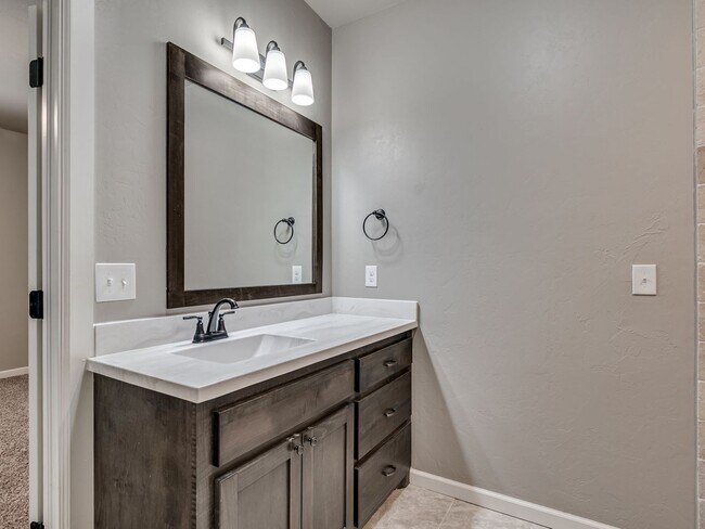 Building Photo - 5800 Campbell Creek Dr