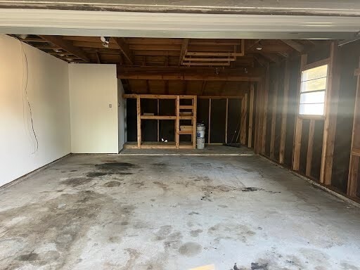 Building Photo - 1006 White Sands Rd