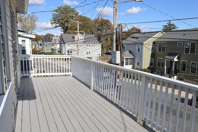 Building Photo - 144 Blake St