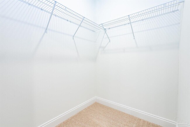 Building Photo - 9276 Sunset Dr