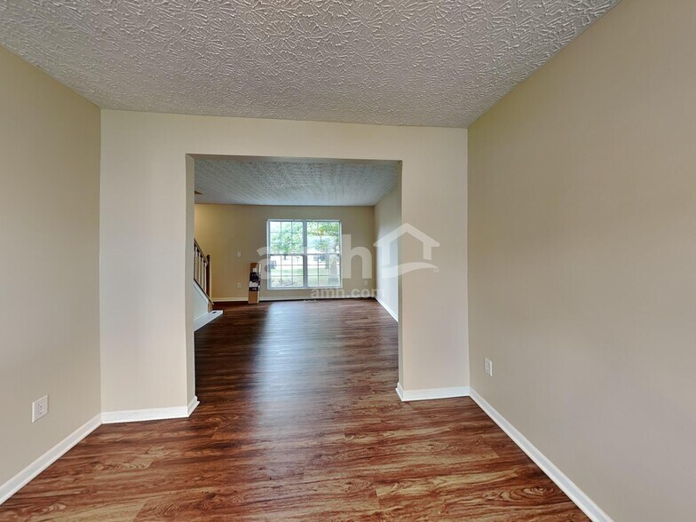 Building Photo - 1124 Waterview Ct