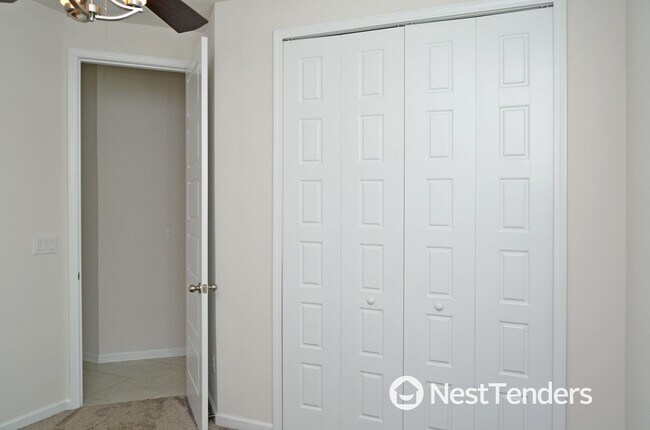 Building Photo - Like New Four Bedroom in Fernandina!