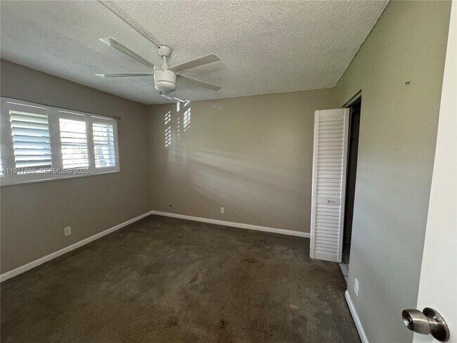 Building Photo - 1752 NW 3rd Terrace