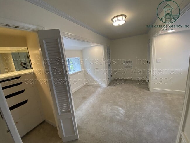Building Photo - Completely Remodeled One Bedroom Carmel Hi...