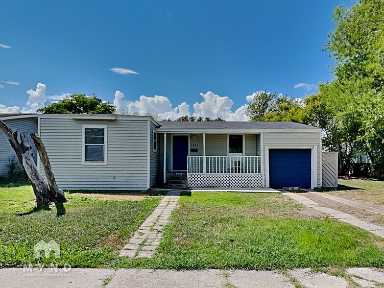 Building Photo - 1805 Trenton Dr
