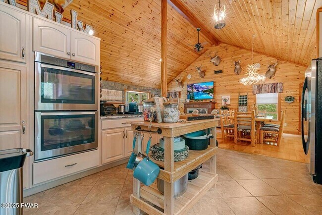 Building Photo - 134 Split Rock Rd