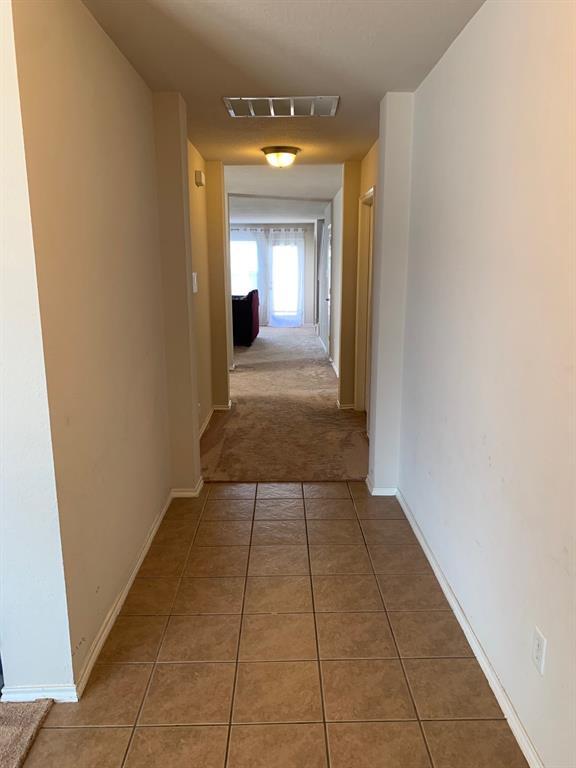 Building Photo - 10401 Hideaway Trail