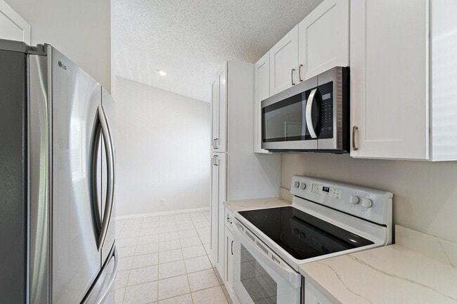 Building Photo - 6531 Chasewood Dr