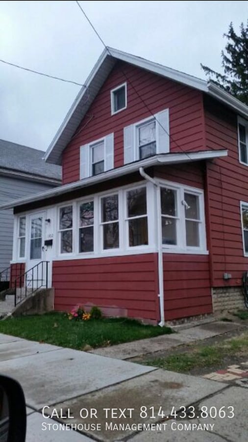 Building Photo - 1302 W 25th St