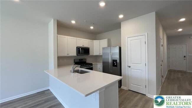 Building Photo - 1248 Martin Rd