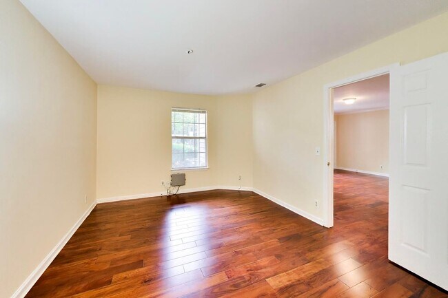 Building Photo - 10823 Hampton Mill Terrace