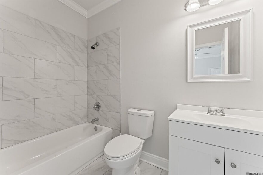 Building Photo - 1917 Minnesota St