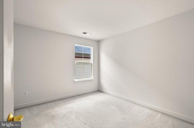 Building Photo - 3921 Braveheart Cir