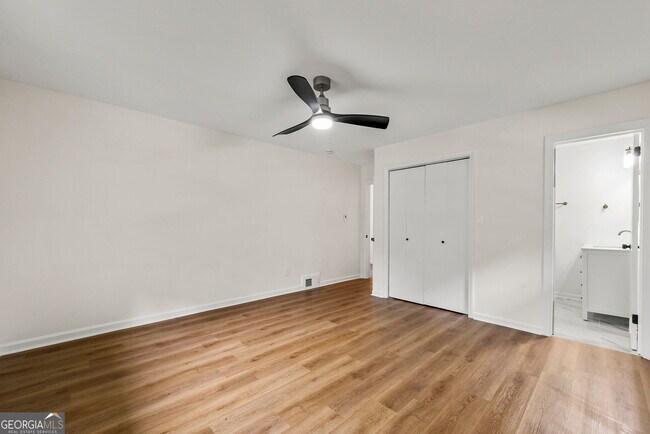 Building Photo - 1869 Joseph Ct