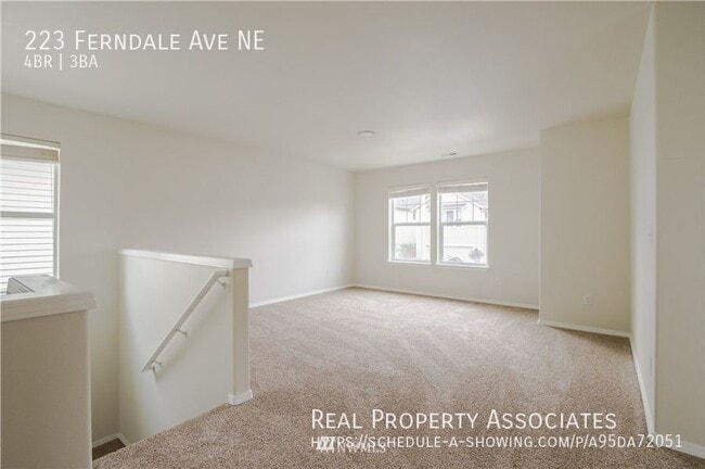 Building Photo - 223 Ferndale Ave NE