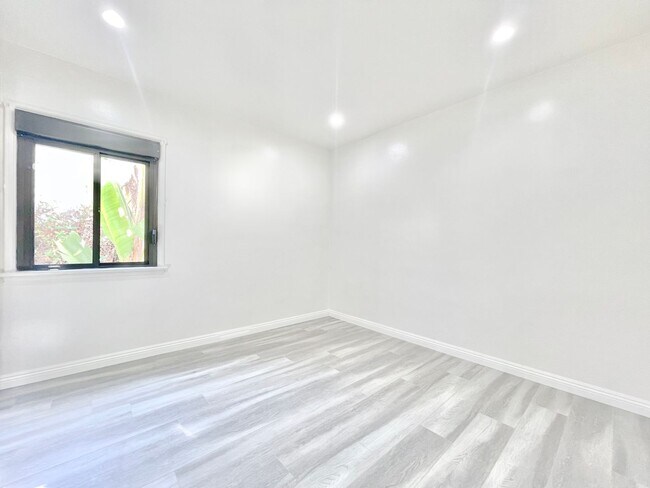 Building Photo - Newly remodeled two story 3 Bed + 2 Bath House + Office + Loft & large backyard