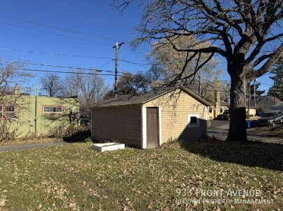 Building Photo - 933 Front Ave