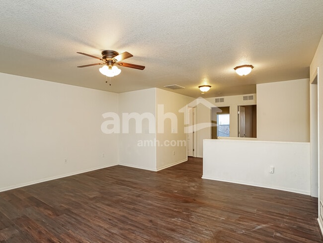 Building Photo - 1852 Quartz St