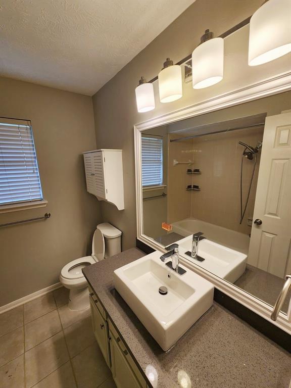 Building Photo - 16302 Flint Run Way