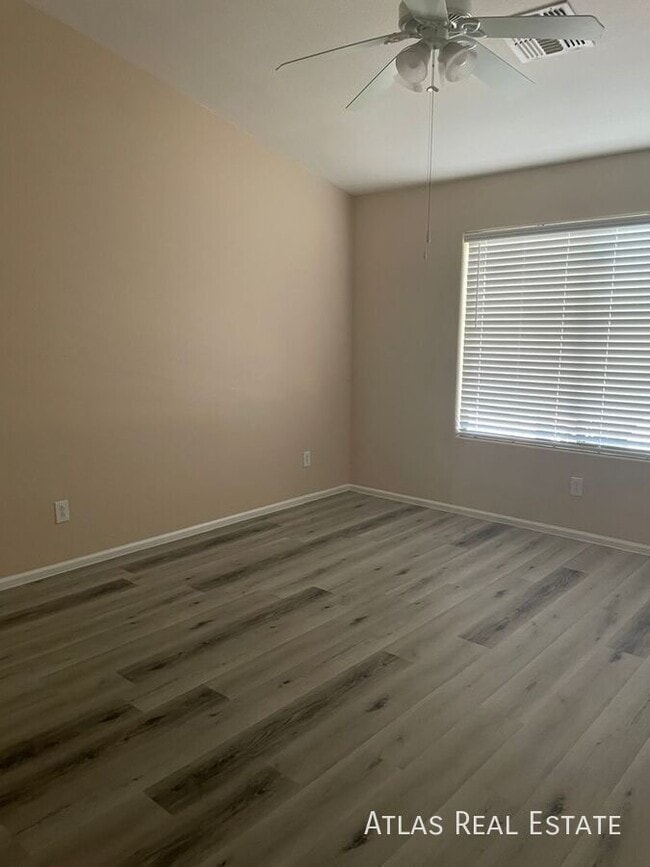 Building Photo - 5366 N Ormondo Way
