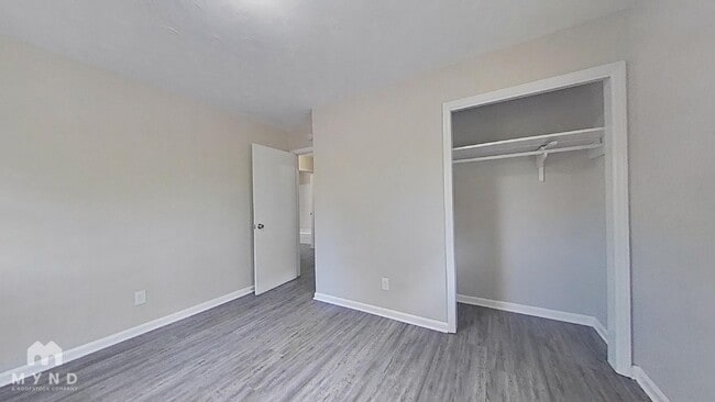 Building Photo - 1006 Longleaf Dr