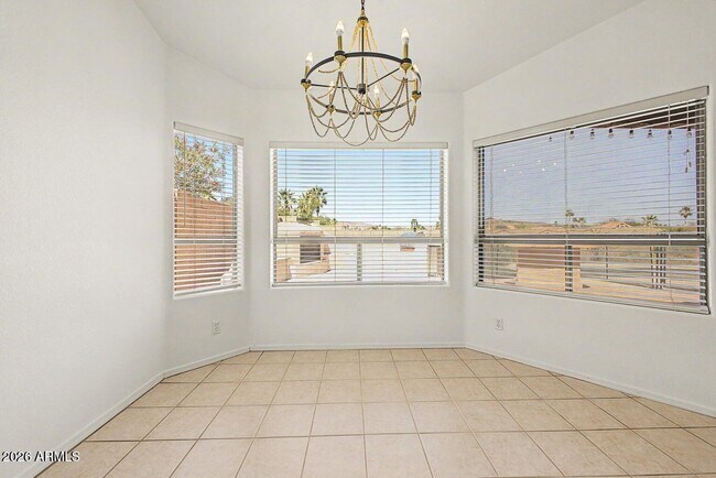 Building Photo - 1320 E Cottonwood Ln