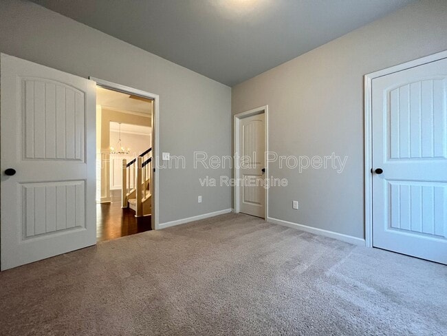 Building Photo - 244 Stonecreek Bnd