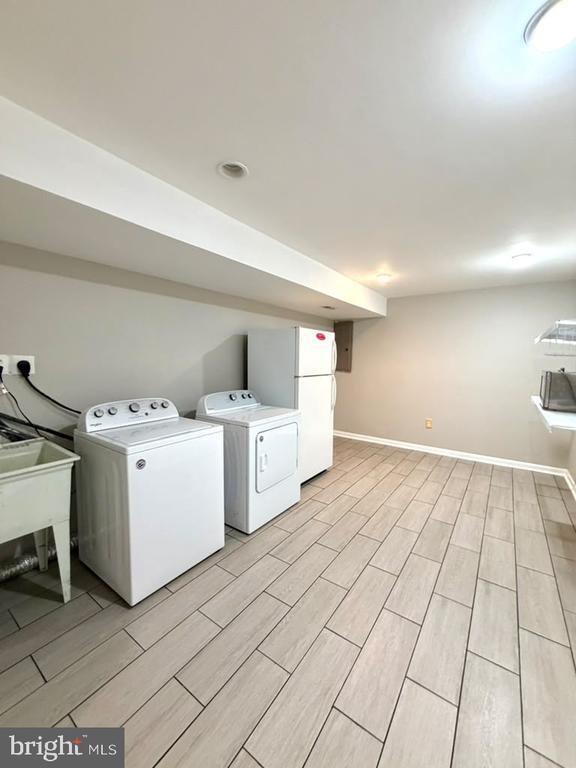 Building Photo - 43416 Sperrin Ct