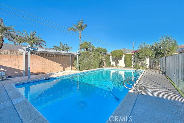 Building Photo - 739 E Navilla Pl