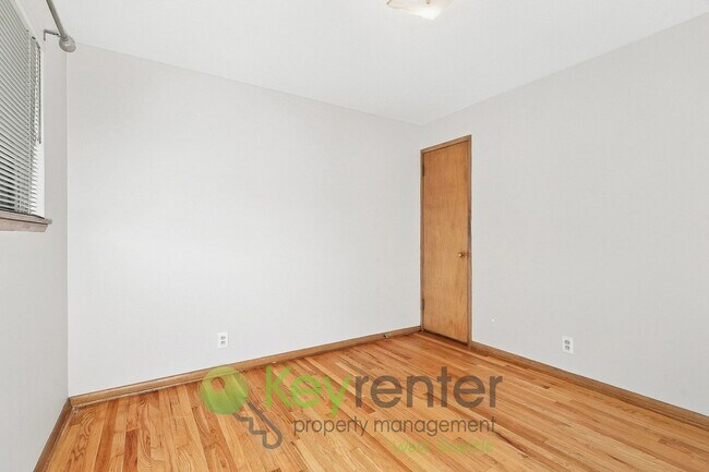 Building Photo - 6026 4th Ave NW