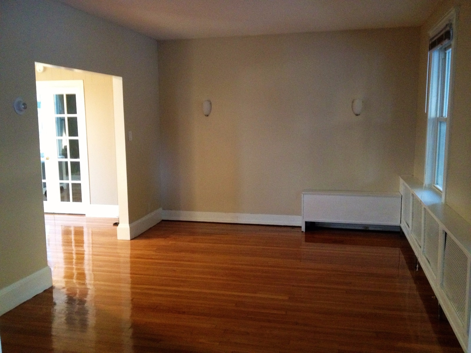 Building Photo - 70 Larch St