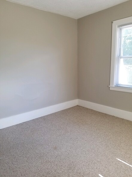 Building Photo - 24 Ruggles St