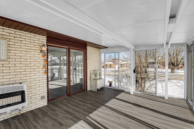 Building Photo - 17000 Cherry Creek Ave